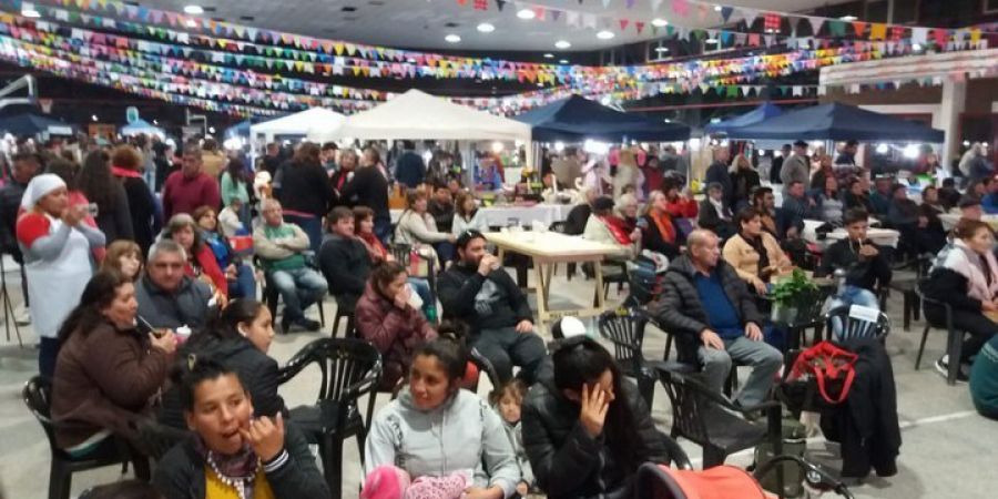 Con una multitud se desarrolló la 6° edición del Mercado Regional de Mi Tierra Reconquista
