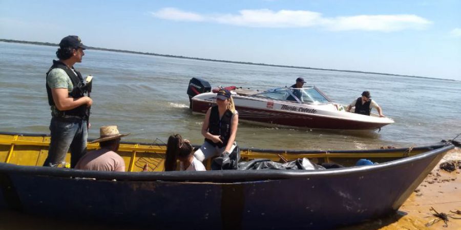 Prefectura secuestró 160 kilos de marihuana en una canoa con doble fondo: varios detenidos