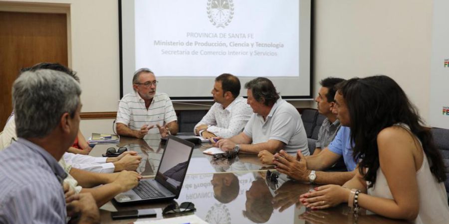 Costamagna: “Vamos a fortalecer el programa Precios Cuidados con productos que se elaboran en Santa Fe”