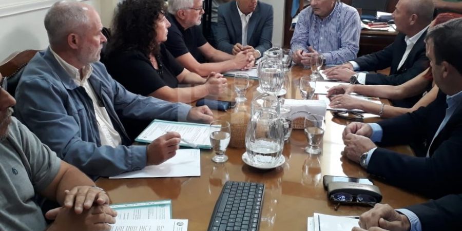 Paritarias: llega una semana breve pero clave para los trabajadores estatales de Santa Fe