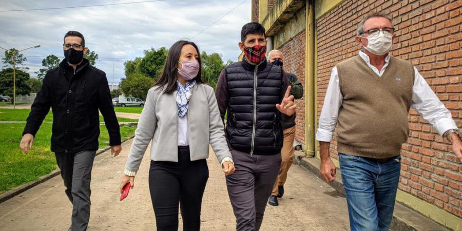 Costamagna visitó emprendimientos productivos del norte provincial