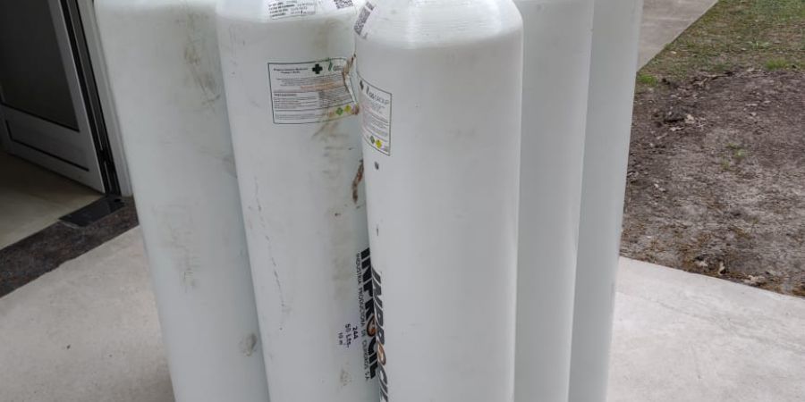El Hospital recibió 10 tubos de oxigeno