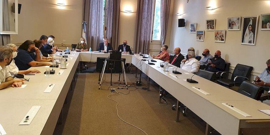 Paritaria nacional: los gremios docentes pidieron un piso de 45% de incremento salarial
