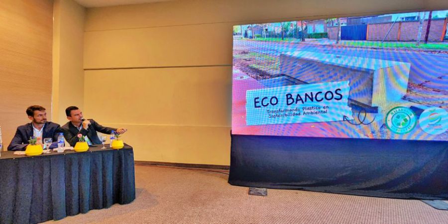 Malabrigo presentó los Eco Bancos en la asamblea de intendentes frente al cambio climático
