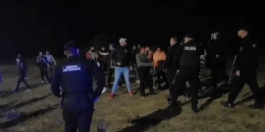 Enfrentamiento entre la policía y personas que intentaron tomar terrenos en Avellaneda