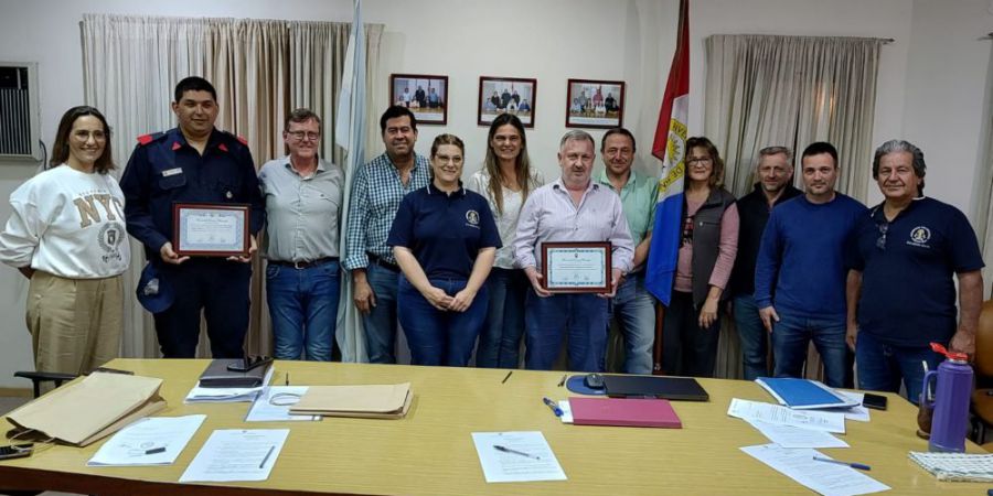 El Concejo reconoció la labor del Bombero Eluney Simeoni